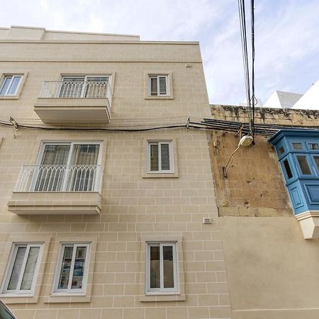 A Lovely 1Br Home With Balcony Just Off The Coast By 360 Estates Saint Julian's Exteriér fotografie
