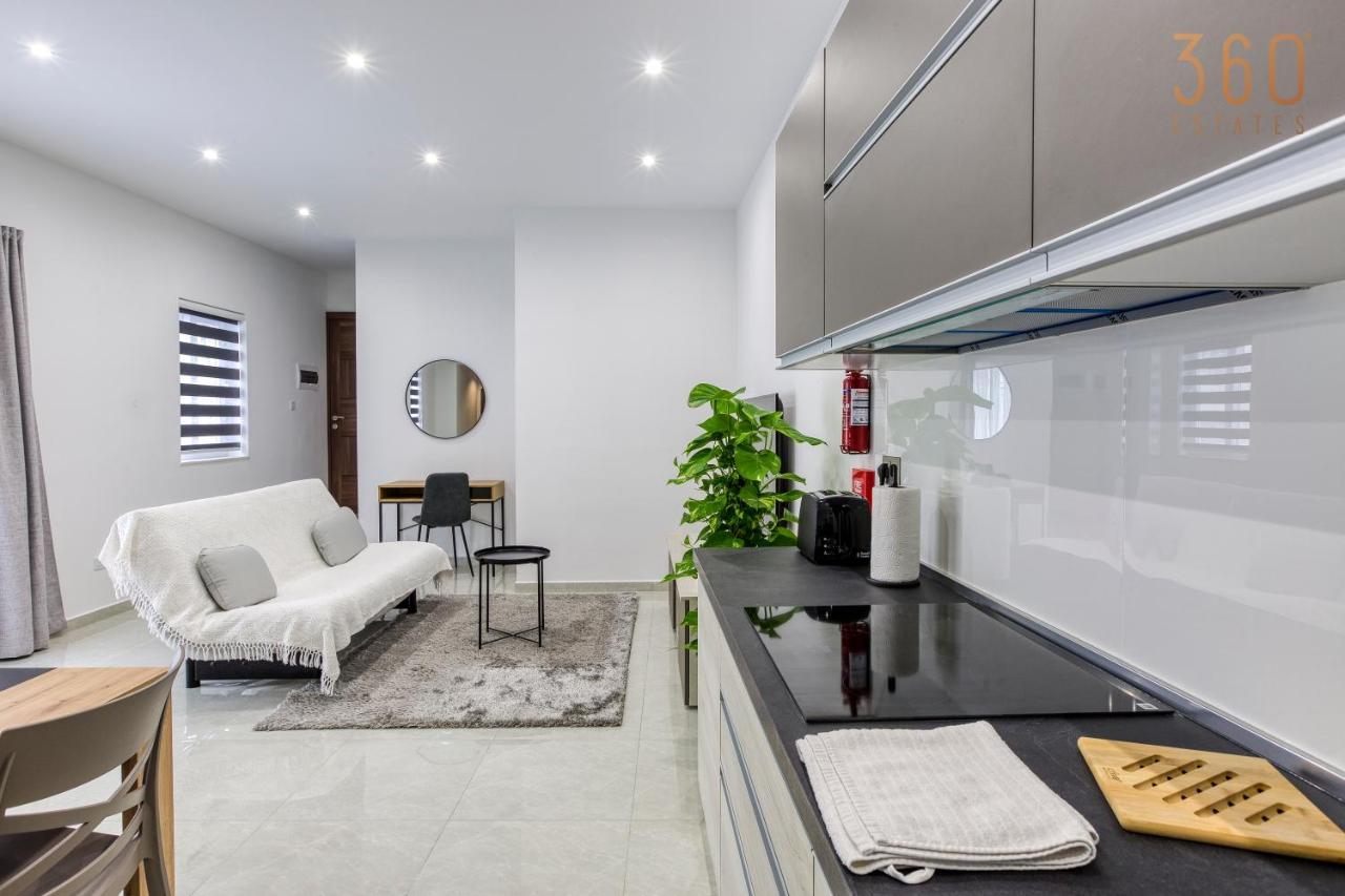 A Lovely 1Br Home With Balcony Just Off The Coast By 360 Estates Saint Julian's Exteriér fotografie