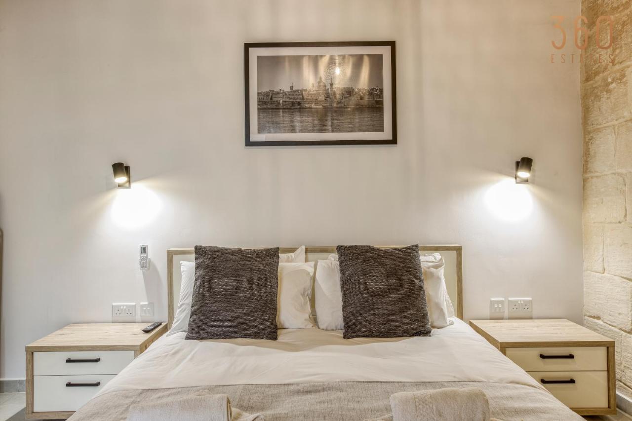 A Lovely 1Br Home With Balcony Just Off The Coast By 360 Estates Saint Julian's Exteriér fotografie