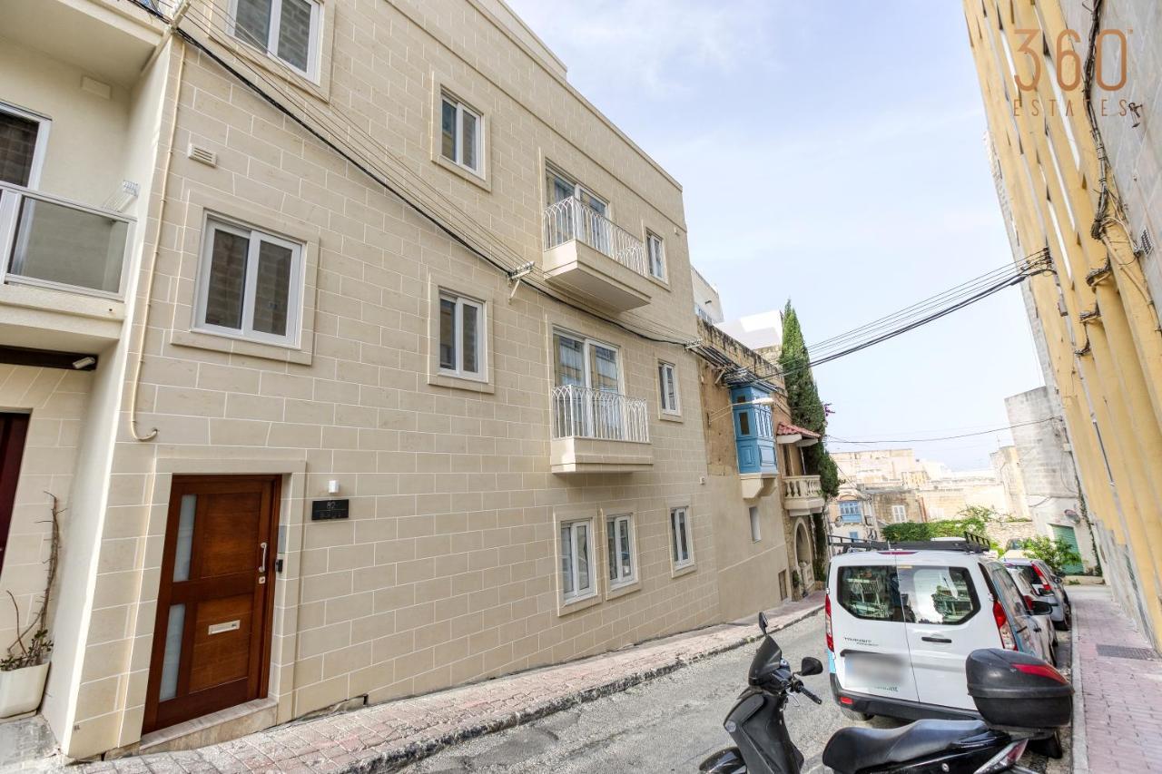 A Lovely 1Br Home With Balcony Just Off The Coast By 360 Estates Saint Julian's Exteriér fotografie